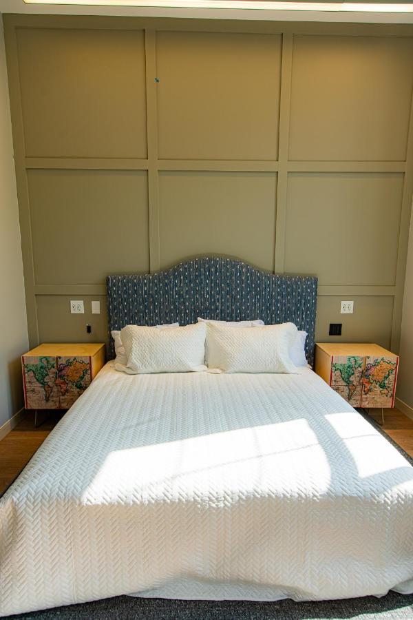 The Schoolhouse Hotel White Sulphur Springs Bagian luar foto